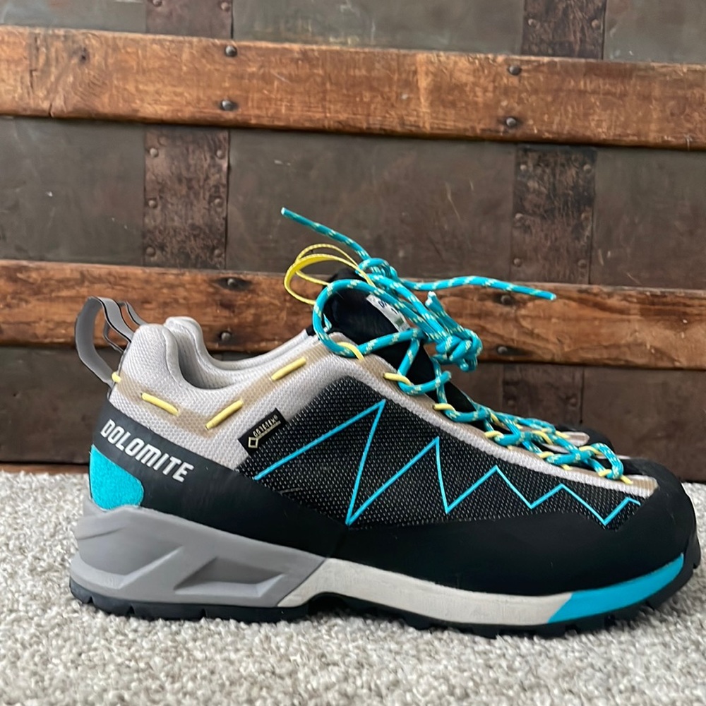Dolomite W CRODAROSSA LITE GTX, Black - Capri Blue, US 7 women’s